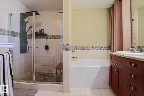 12849 133 Street Nw, Edmonton, AB - Indoor Photo Showing Bathroom