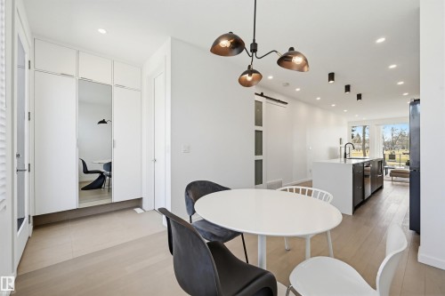 8518 79 Avenue, Edmonton, AB - Indoor Photo Showing Dining Room