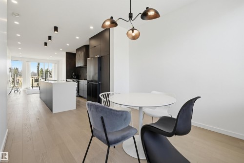 8518 79 Avenue, Edmonton, AB - Indoor Photo Showing Dining Room