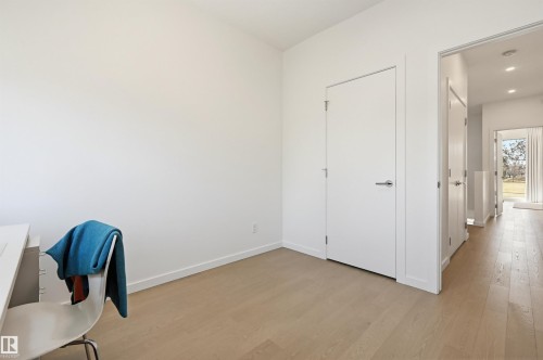 8518 79 Avenue, Edmonton, AB - Indoor Photo Showing Other Room