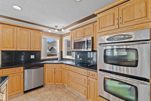 15907 91 Street, Edmonton, AB - Indoor Photo Showing Kitchen