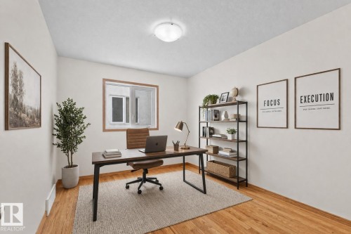 15907 91 Street, Edmonton, AB - Indoor Photo Showing Office