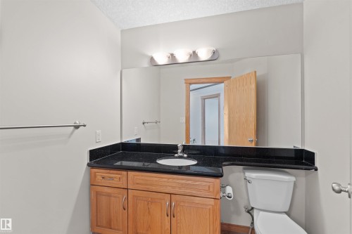 15907 91 Street, Edmonton, AB - Indoor Photo Showing Bathroom