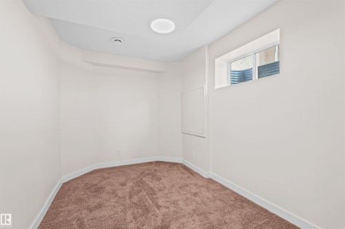 15907 91 Street, Edmonton, AB - Indoor Photo Showing Other Room