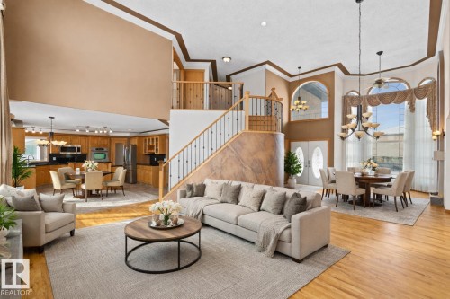 15907 91 Street, Edmonton, AB - Indoor Photo Showing Living Room