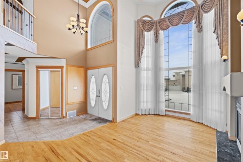 15907 91 Street, Edmonton, AB - Indoor Photo Showing Other Room