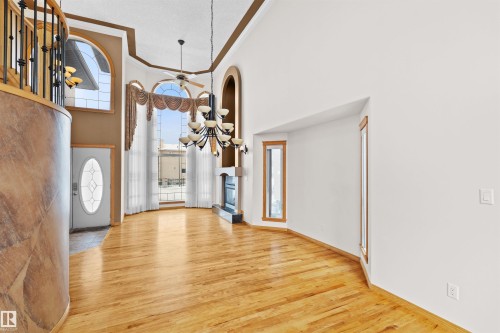 15907 91 Street, Edmonton, AB - Indoor Photo Showing Other Room