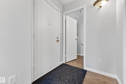 3584 42 Street, Edmonton, AB - Indoor Photo Showing Other Room