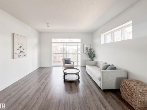 21 100 Jensen Lakes Boulevard, St. Albert, AB - Indoor Photo Showing Living Room