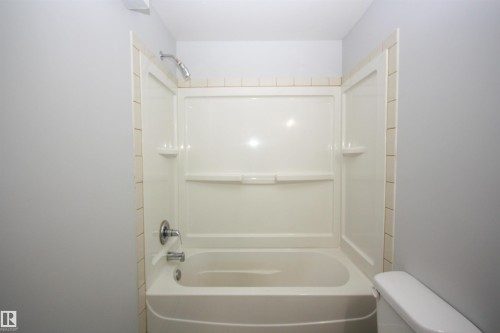 1 11008 124 Street, Edmonton, AB - Indoor Photo Showing Bathroom
