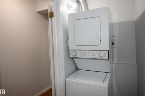 1 11008 124 Street, Edmonton, AB - Indoor Photo Showing Laundry Room