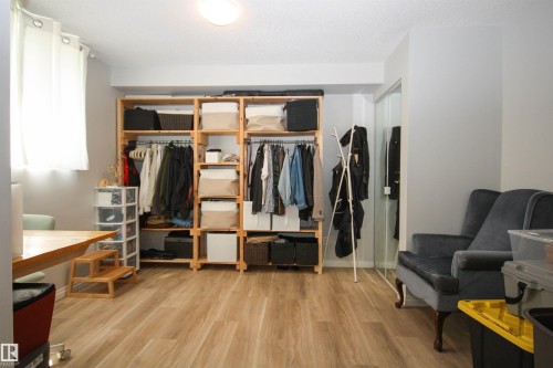1 11008 124 Street, Edmonton, AB - Indoor