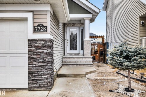 7728 18 Avenue, Edmonton, AB - Outdoor