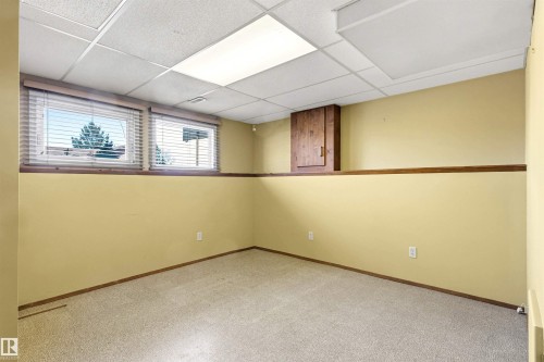 106 Westglen Crescent, Spruce Grove, AB - Indoor Photo Showing Other Room
