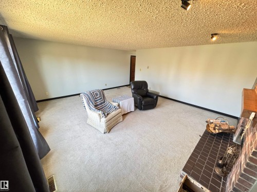 10723 108 Avenue, Westlock, AB - Indoor Photo Showing Other Room