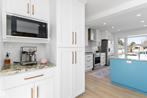9448 76 Street, Edmonton, AB - Indoor Photo Showing Kitchen With Upgraded Kitchen