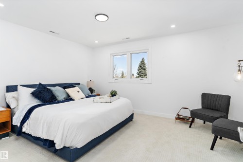 9448 76 Street, Edmonton, AB - Indoor Photo Showing Bedroom