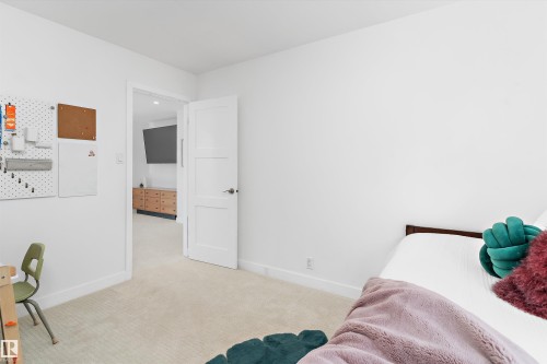 9448 76 Street, Edmonton, AB - Indoor Photo Showing Bedroom
