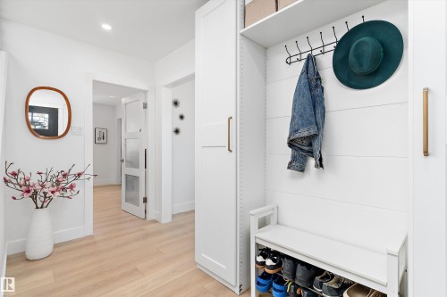 9448 76 Street, Edmonton, AB - Indoor Photo Showing Other Room