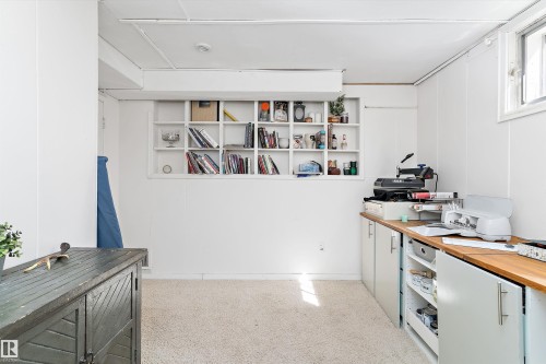9448 76 Street, Edmonton, AB - Indoor
