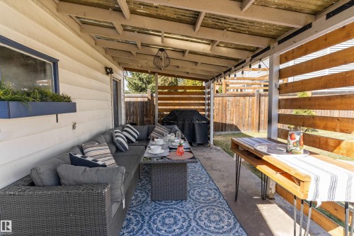 9448 76 Street, Edmonton, AB -  With Exterior