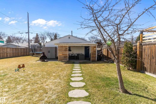 9448 76 Street, Edmonton, AB - Outdoor