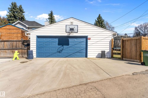 9448 76 Street, Edmonton, AB - Outdoor