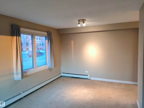 101 9737 112 Street, Edmonton, AB - Indoor Photo Showing Other Room