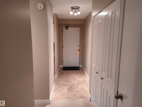 101 9737 112 Street, Edmonton, AB - Indoor Photo Showing Other Room