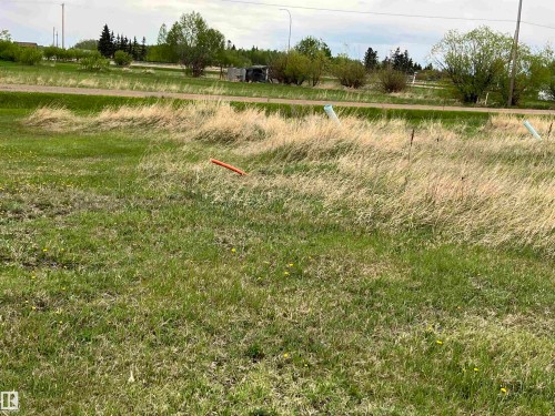 50 St 51 Avenue, Chipman, AB 