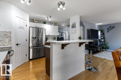 8938 179A Avenue, Edmonton, AB - Indoor Photo Showing Kitchen