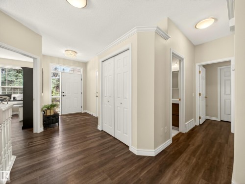 7 Oakbay Point(E), St. Albert, AB - Indoor Photo Showing Other Room