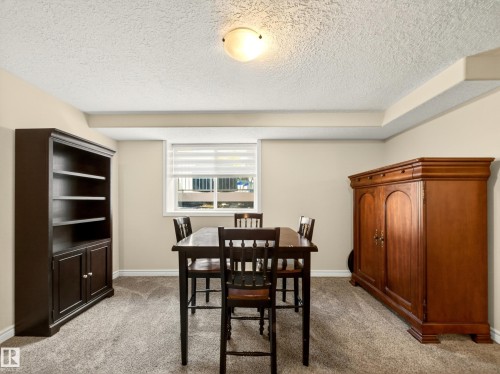 7 Oakbay Point(E), St. Albert, AB - Indoor Photo Showing Dining Room