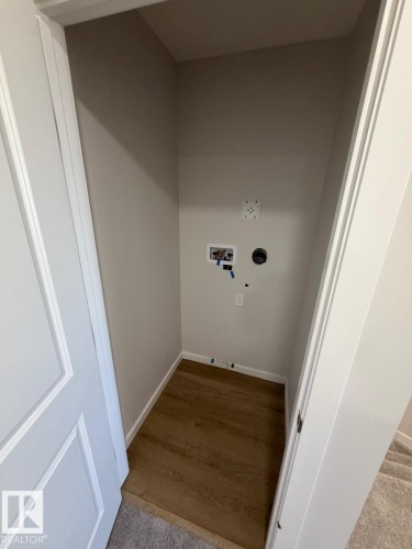 305 Edgemont Drive, Edmonton, AB - Indoor Photo Showing Other Room