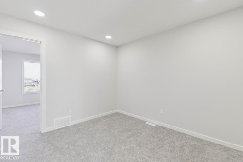 305 Edgemont Drive, Edmonton, AB - Indoor Photo Showing Other Room