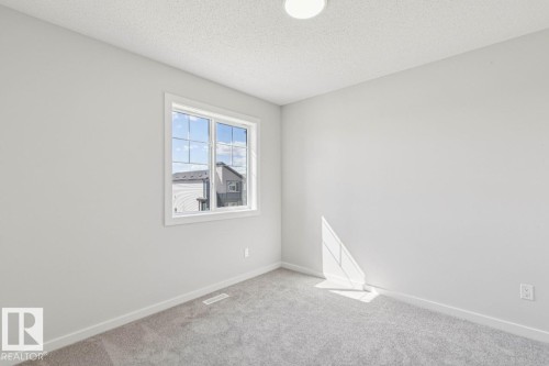 305 Edgemont Drive, Edmonton, AB - Indoor Photo Showing Other Room