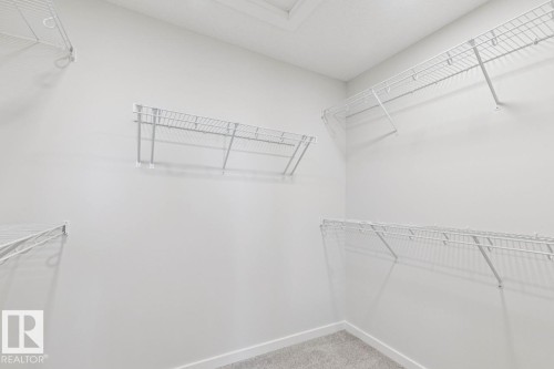 305 Edgemont Drive, Edmonton, AB - Indoor With Storage