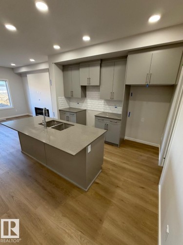 305 Edgemont Drive, Edmonton, AB - Indoor Photo Showing Kitchen With Double Sink