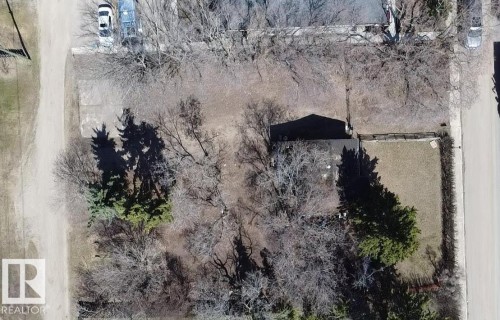 Image quality insufficient for description - 5010 50 Street, Ardmore, AB 