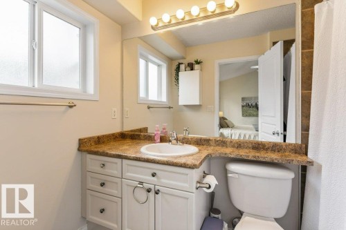 94 Eastgate Way, St. Albert, AB - Indoor Photo Showing Bathroom