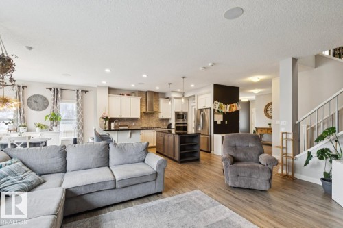 1351 Secord Landing Landing, Edmonton, AB - Indoor Photo Showing Living Room