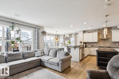 1351 Secord Landing Landing, Edmonton, AB - Indoor Photo Showing Living Room