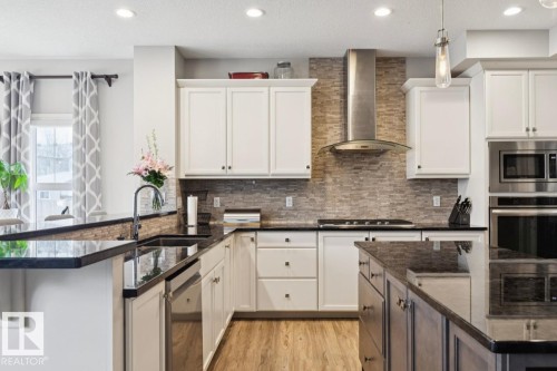 1351 Secord Landing Landing, Edmonton, AB - Indoor Photo Showing Kitchen With Stainless Steel Kitchen With Upgraded Kitchen