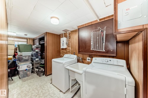 10927 146 Street, Edmonton, AB - Indoor Photo Showing Laundry Room