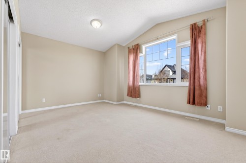 4989 Thibault Way, Edmonton, AB - Indoor Photo Showing Other Room