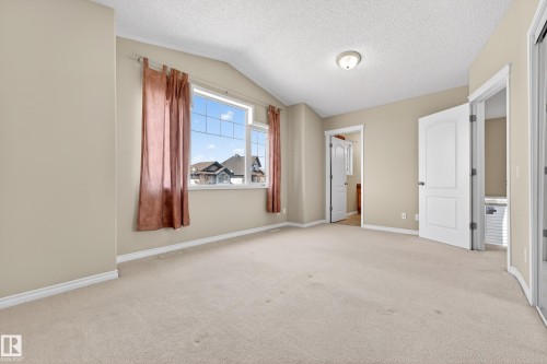 4989 Thibault Way, Edmonton, AB - Indoor Photo Showing Other Room
