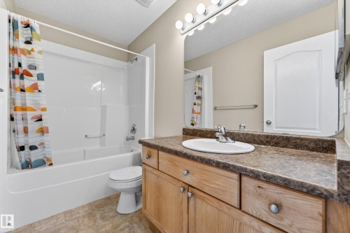 4989 Thibault Way, Edmonton, AB - Indoor Photo Showing Bathroom