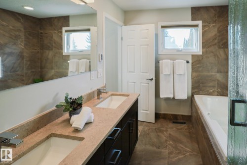 15155 Ramsay Crescent, Edmonton, AB - Indoor Photo Showing Bathroom