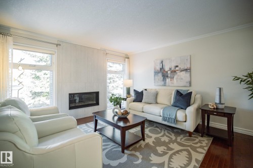 15155 Ramsay Crescent, Edmonton, AB - Indoor Photo Showing Living Room With Fireplace