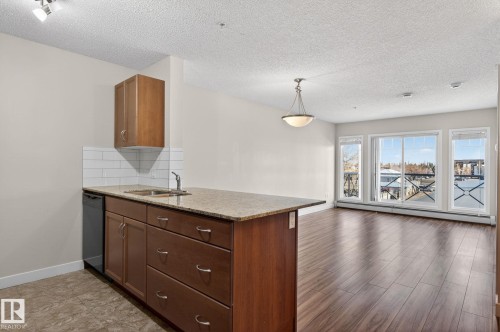309 12660 142 Avenue, Edmonton, AB - Indoor Photo Showing Kitchen